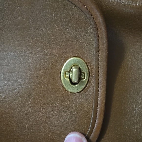 Vintage mini Coach turn lock backpack - Picture 7 of 13